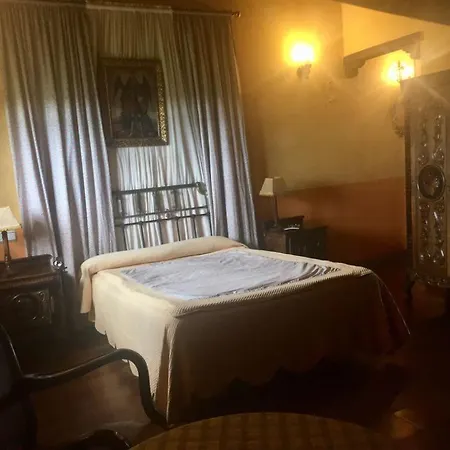 El Ama De Llaves Country house Hontoria